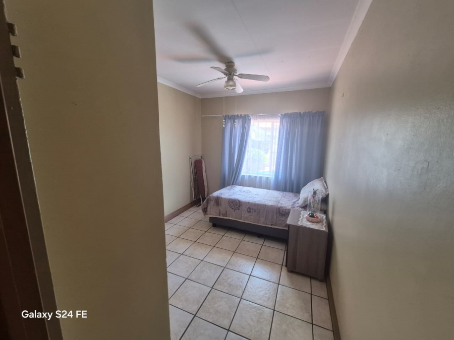 3 Bedroom Property for Sale in Geelhoutpark North West